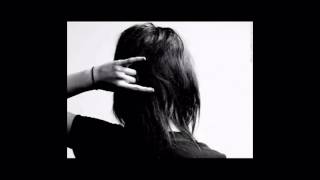 THE DEAD SHEMALES - rock n roll gurll