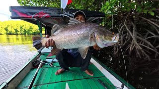 Download lagu Rejeki dapat ikan besar setelah banjir air rob, banyak ikan pada kelaparan menyambar umpan. mp3 Download lagu Rejeki dapat ikan besar setelah banjir air rob, banyak ikan pada kelaparan menyambar umpan. mp3