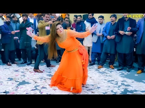 Meri Lagdi Kisse Na Vekhi  Chahat Baloch Mujra Dance Performance 2023