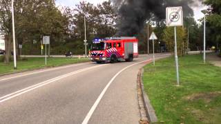 [FOTO'S &VIDEO] Autobrand in Uithoorn