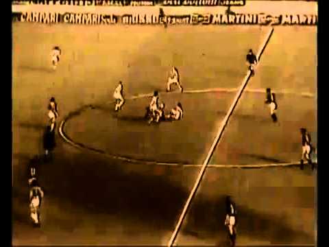 Juventus Milan 1978-79, il fallaccio di Tardelli su Rivera.mp4