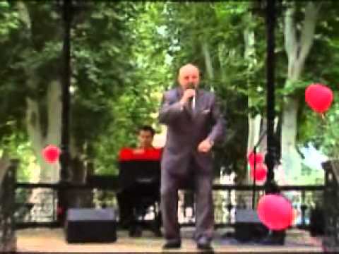 Komaj sam se oženil