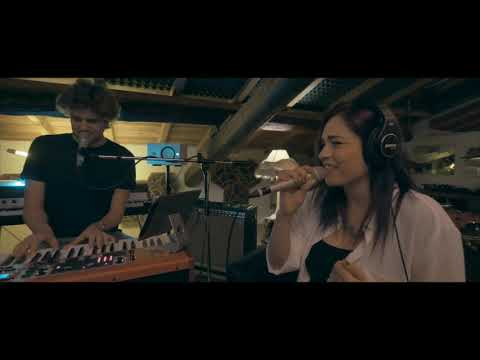 Dolce Beats Italy - With Female Singer