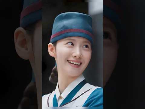 This is Why She is So Good at it #bonappetityourmajesty #kdrama #yoona #leechaemin #shorts