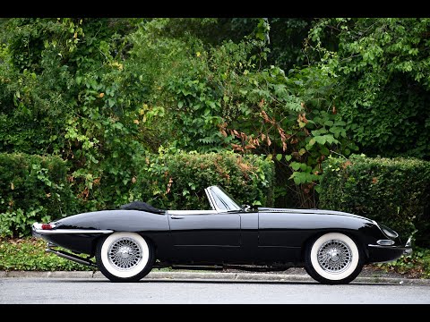 1961 Jaguar E-Type 3.8 Liter series 1 Roadster - Antoine C. & Tom P. - Autosport Designs Flybys…