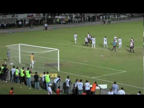 Santa Cruz 3 X 1 Salgueiro, Explosão da torcida, no segundo gol de penalti de Denis Marques