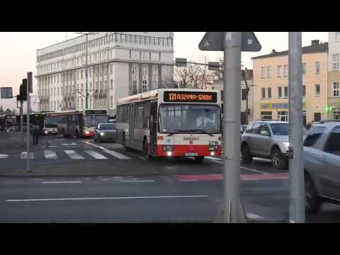 Sznur autobusów komunikacji miejskiej w Gdańsku. Autobus za autobusem w centrum