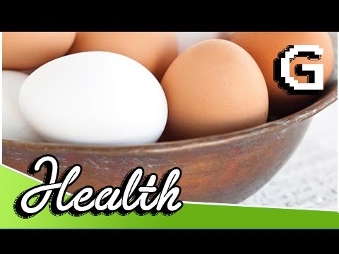 Gâteau de crêpe de sarrasin avec des saucisses et des oeufs | Secrets de cuisine