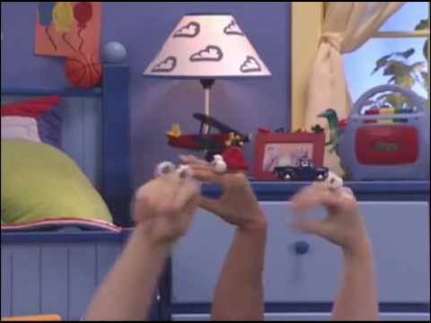 Oobi and Uma - Pretend Circus!