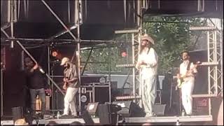 Carlos Sadness (Isla Morenita)