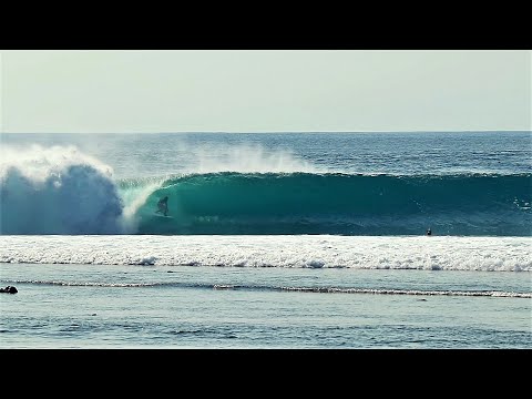 Thrills And Spills At Late Season Desert Point - Surfing Lombok
