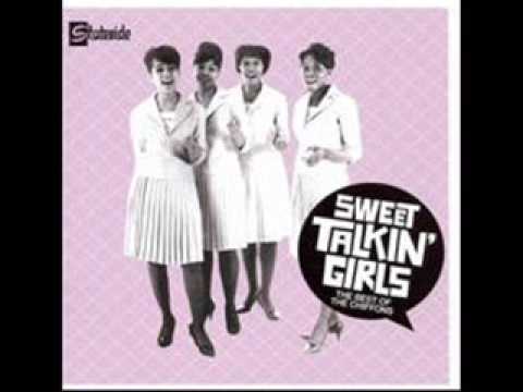 The Chiffons - Tonight I Met An Angel