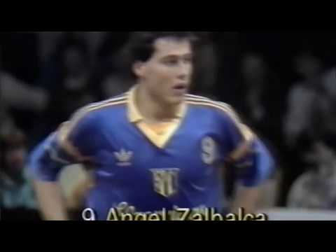 Ángel Zabalza, excelente extremo del Bidasoa. Recopa 88/89. TusemEssen-Bidasoa. Semifinal-Vta