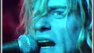 Nirvana - Clean Up Before She Comes