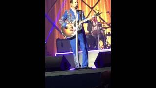 Chris Isaak 2015, Perfect Lover