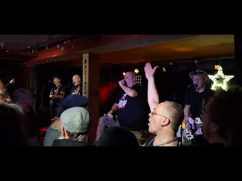 Peter and the Test Tube Babies - The Jinx  19.12.25 Chez Heinz Hannover