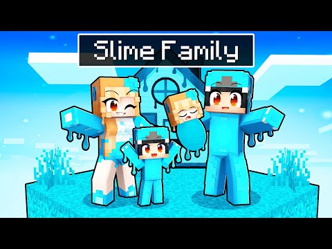 OMZ's SLIME FAMILY in Minecraft? Story w/ Roxy, Lily & Crystal!