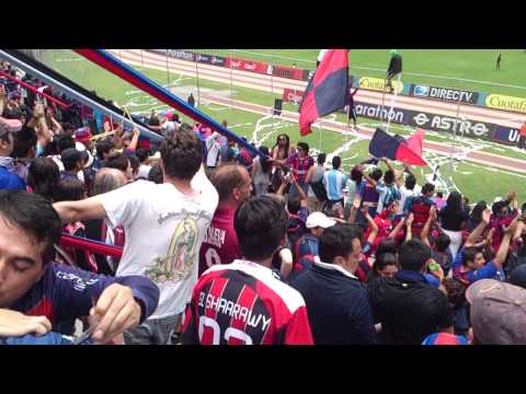 "Vamo' AKD!" Barra: Mafia Azul Grana • Club: Deportivo Quito • País: Ecuador