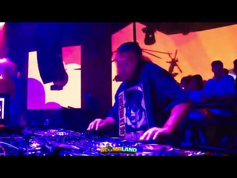 BOOMBLAND 03 I 01.30 a 03.00 Oscar Akagy