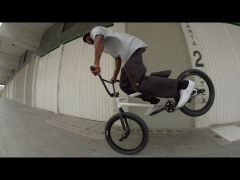 Courage Adams - BMX STREET FINALS - PRO MEN: E-Fise HONOR 2020