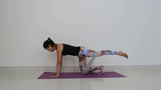 Extensão e Abdução de Coxa em Quatro Apoios com a Faixa Elástica