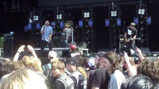 Swingin&#39; Utters - &quot;No Eager Men&quot; @ Riot Fest 2016 Chicago, Live HQ