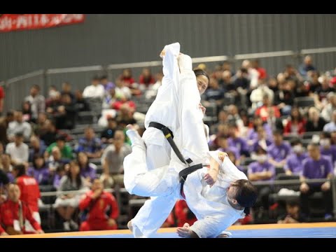 【新極真会】Court2 3rdRound1 woman Inga Mikstaite vs Riri Ishihara The 12th World Karate Championship