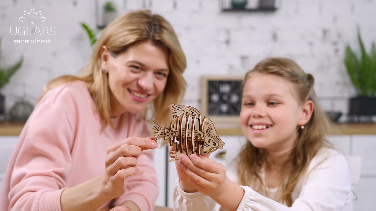 Ugears 3D dřevěné mechanické puzzle Mechanické akvárium