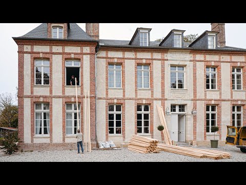 How Carpenters Breathe New Life Into The Chateau Master Suite