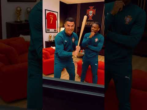 Ronaldo Got mad again at his teammates from not passing him