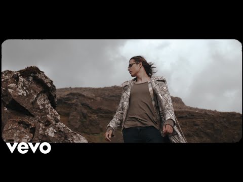 Buzás Bence - Lentvagyok