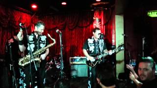 Rocket From The Crypt - I&#39;m Not Invisible (Alex&#39;s Bar)