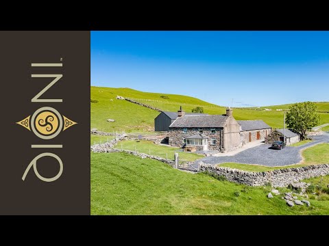 TRADITIONAL FARMHOUSE HOLIDAY COTTAGE WITH PANORAMIC VIEWS | CWM-MAWR