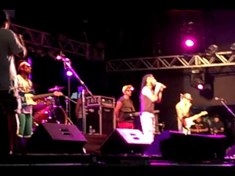 KAMELEBA EN EL COSQUIN ROCK 2013 RAGGA ROCK MUSIC PRESENTE (ORILLAS)