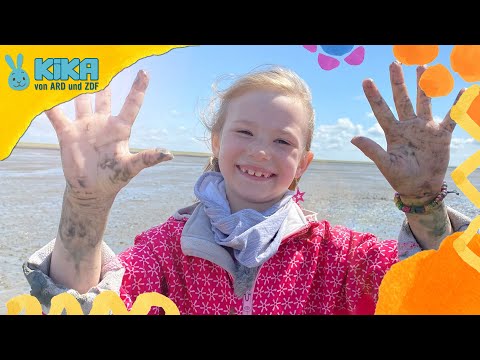 Mia läuft im Watt | ICH bin ICH | Mehr auf kikaninchen.de