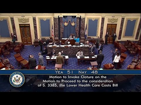 上院、対立する両案を否決、オバマケアの医療補助金が終了へ | ロイター (Obamacare health subsidy to end as US Senate rejects dueling remedies | REUTERS)