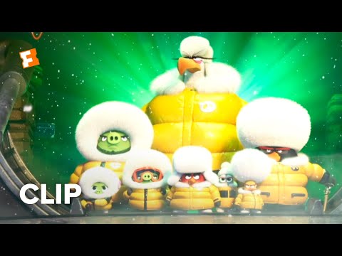 The Angry Birds Movie 2 (Clip 'Sub Landing')