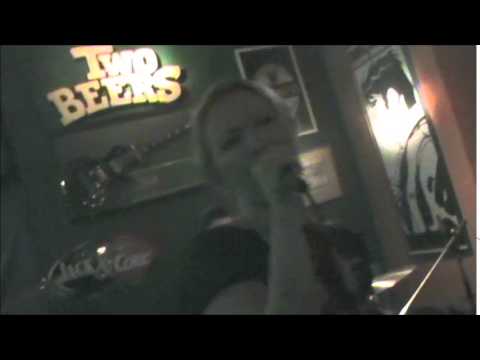 LowpezSoundsystem - Grassroots [live@Pub TwoBeers 21.03.2014]