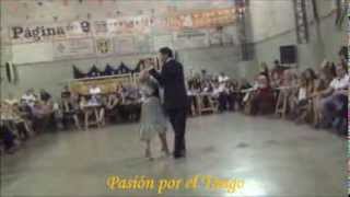 FLORENCIA LABIANO y HERNAN RODRIGUEZ Bailando el Tango BAHIA BLANCA en la MILONGA DEL MORAN