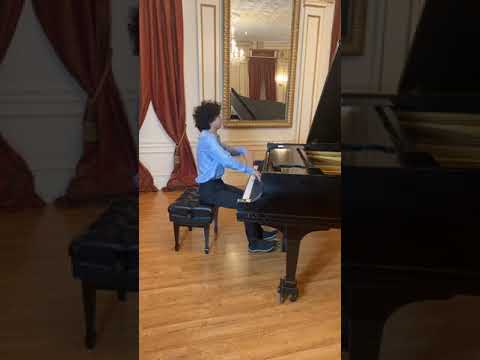 Pianist Maxim Lando | VC LIVING ROOM LIVE