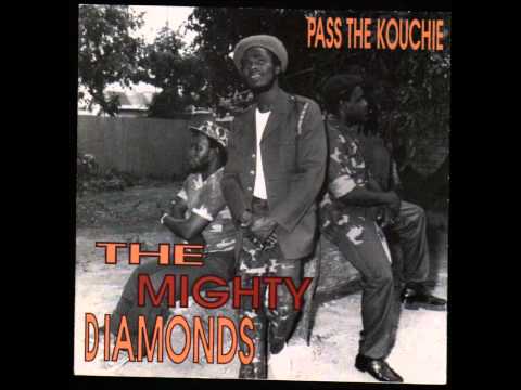 Mighty Diamonds - Big Man