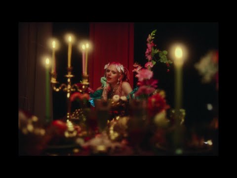 girli - Feel My Feelings (Official Music Video)
