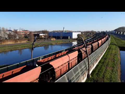 Lege kolentrein over de Betuweroute langs Gorinchem / A15