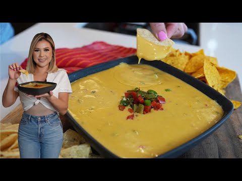 The BEST 10 Minute CHILE CON QUESO DIP