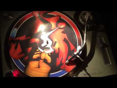 The Darkraver & DJ Vince - Thunderground TD25Years 010