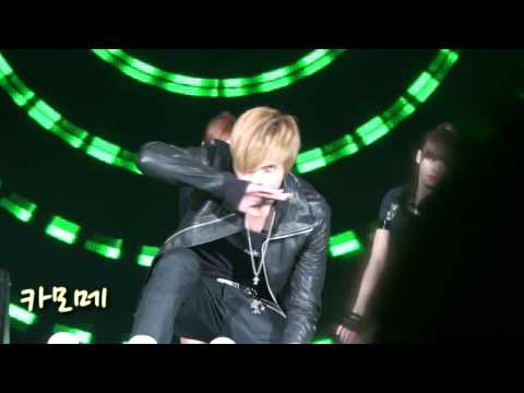 [fancam] Kim Hyun Joong sbs 가요대전 합동무대[2011.12.29]