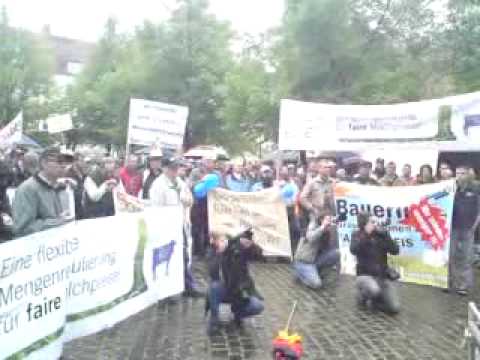Milchbauern demo hannover
