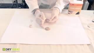 Water- and oil-repelling Sand treated with Dry-Treat Stain-Proof