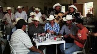 RAUL PEREZ A DUETO CON LUPE TIJERINA , CORRIDO DE EZEQUIEL CORONADO