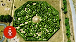 Get Lost with the World&#39;s Master Maze Maker